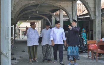 WhatsApp Image 2024 08 02 at 11.52.29 - Silaturahmi Ulama Gresik Selatan, Cabup Syahrul Munir Dapat Nasehat