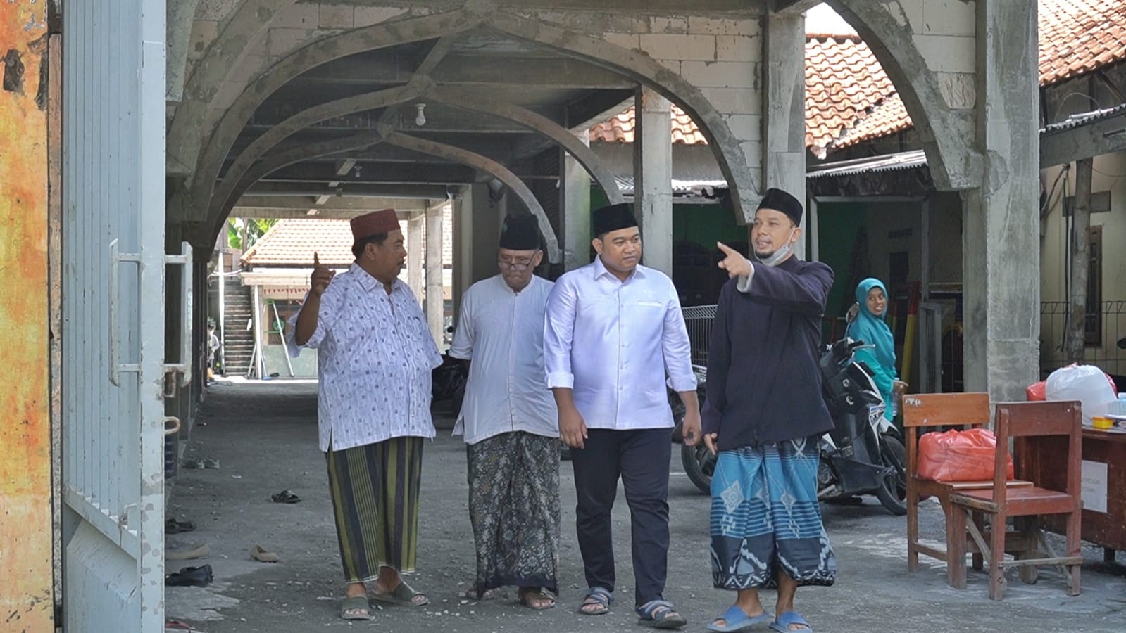 WhatsApp Image 2024 08 02 at 11.52.29 - Silaturahmi Ulama Gresik Selatan, Cabup Syahrul Munir Dapat Nasehat