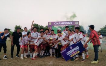 WhatsApp Image 2024 08 04 at 07.57.46 - Kalahkan Persada, Benjeng FC Juara Grestara Unigres Cup Berhak Peroleh Beasiswa Kuliah